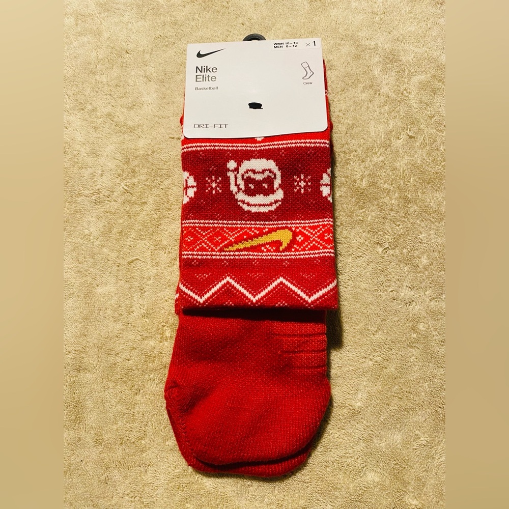 Men’s women’s socks Nike Santa Christmas Red Gold White Dri Fit Basketball Crew